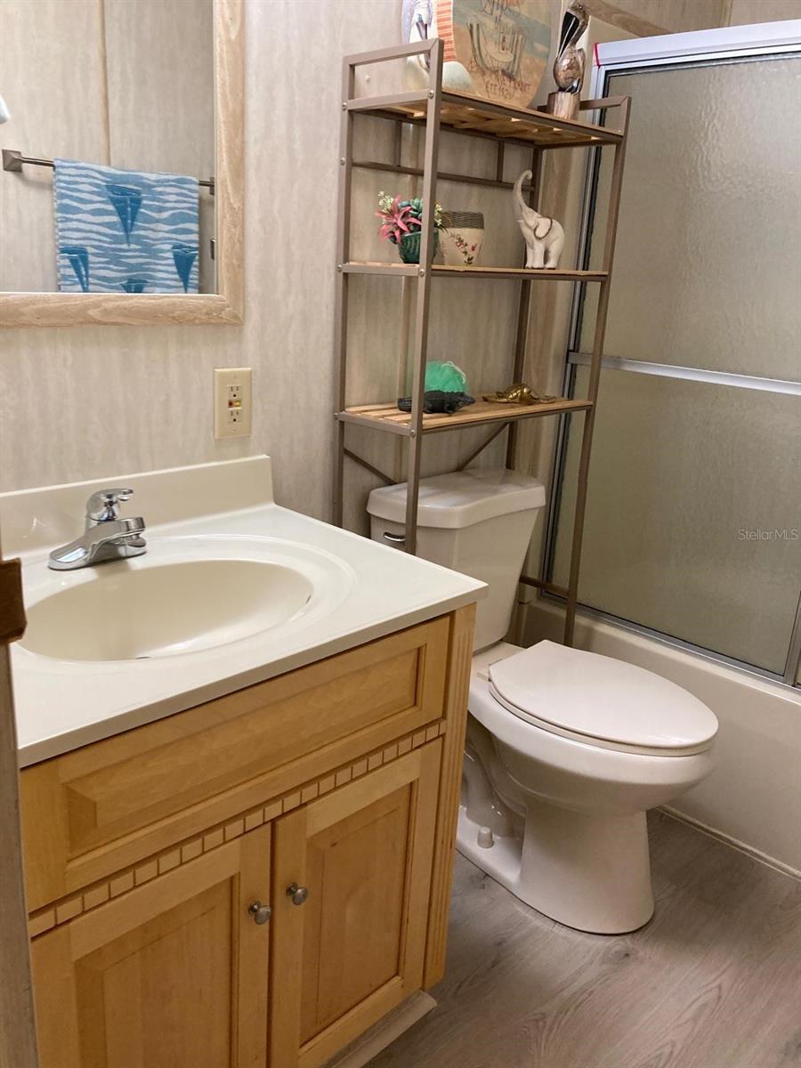 Image 26 of 45 For 2824 Manatee Road