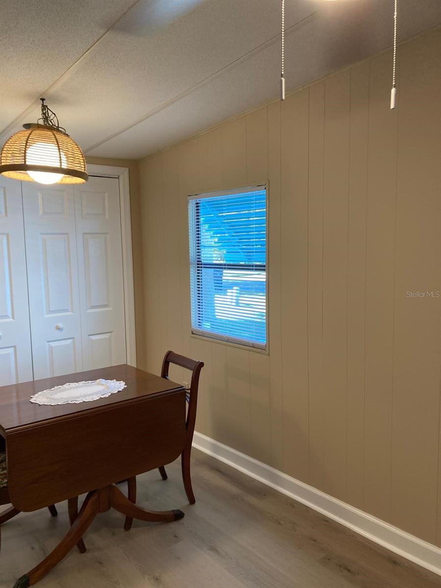 Image 28 of 45 For 2824 Manatee Road