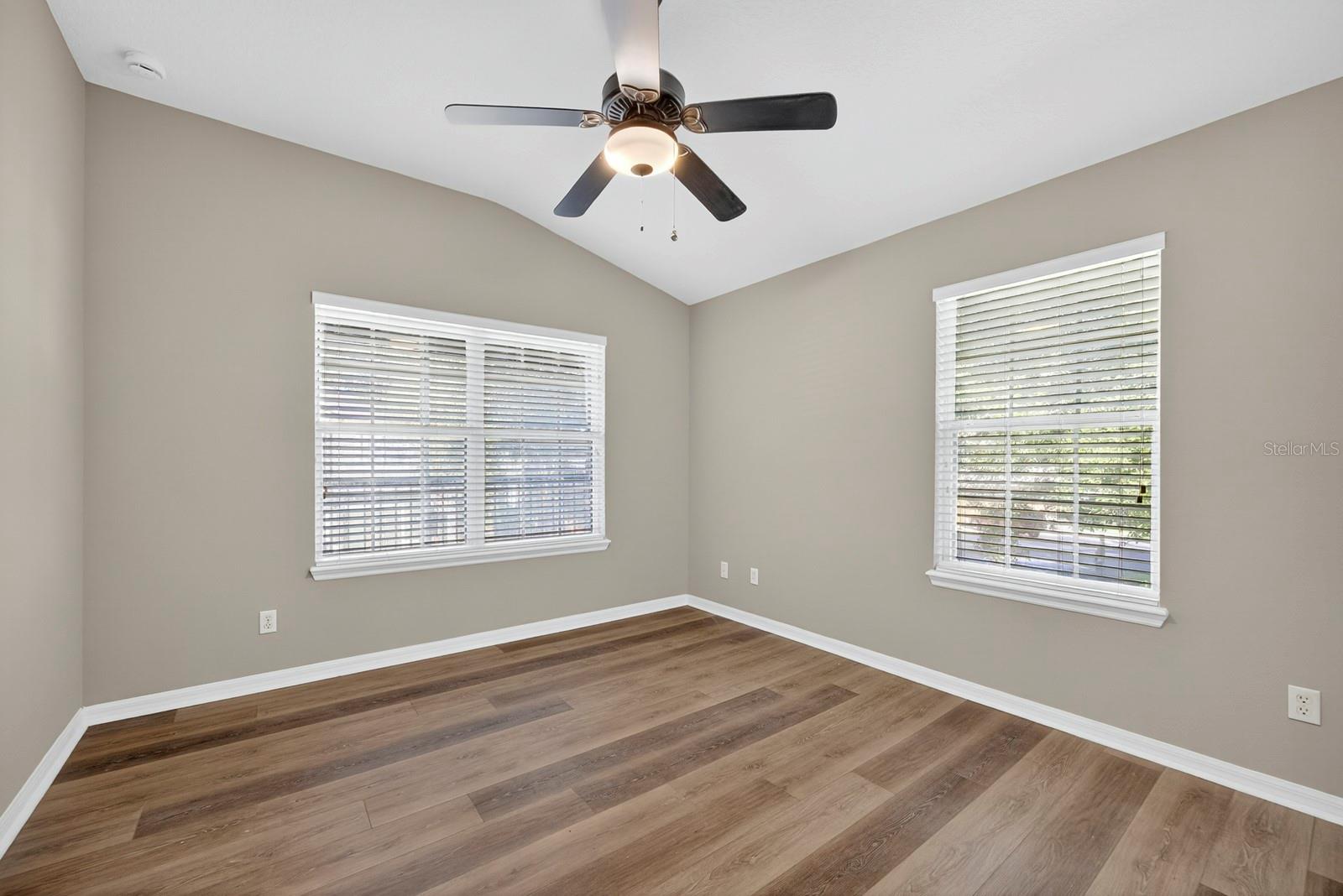 Image 12 of 35 For 863 Ashworth Overlook Drive C