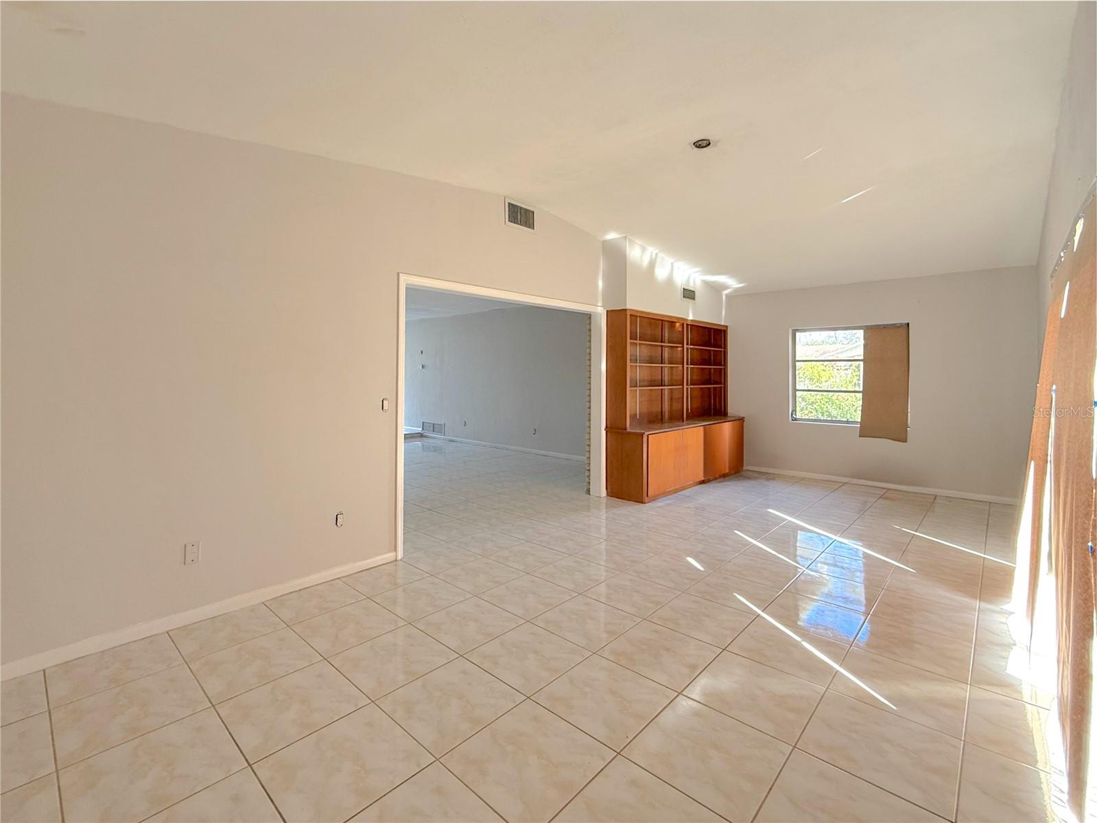 Image 13 of 42 For 2464 Derbyshire Road