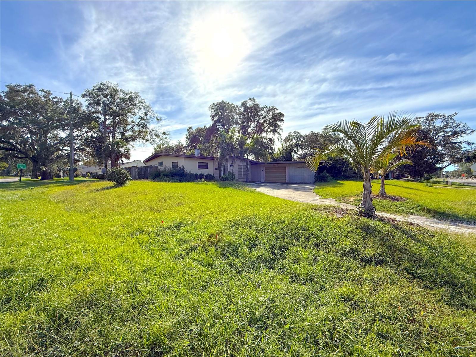 Image 3 of 42 For 2464 Derbyshire Road