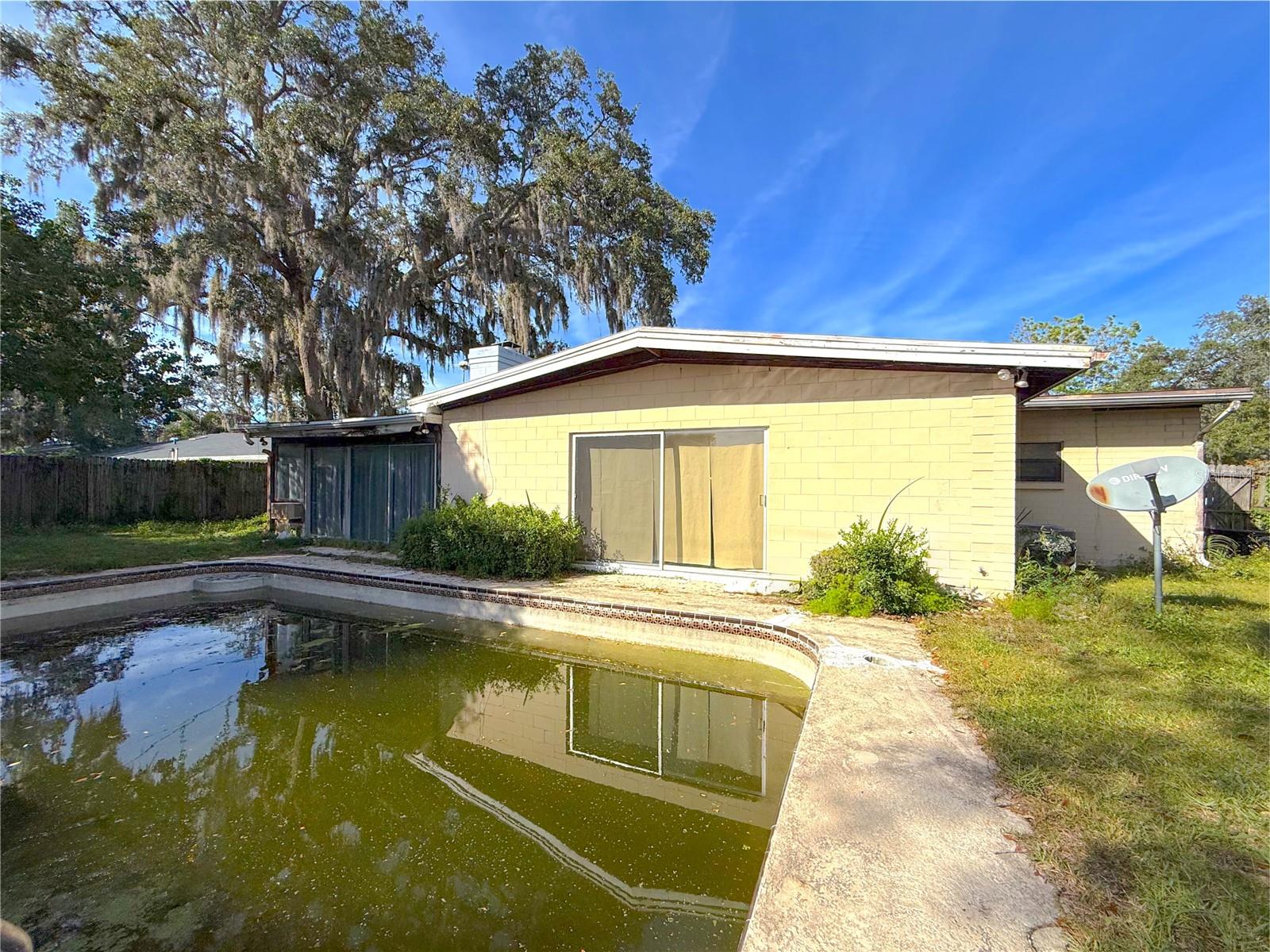 Image 32 of 42 For 2464 Derbyshire Road