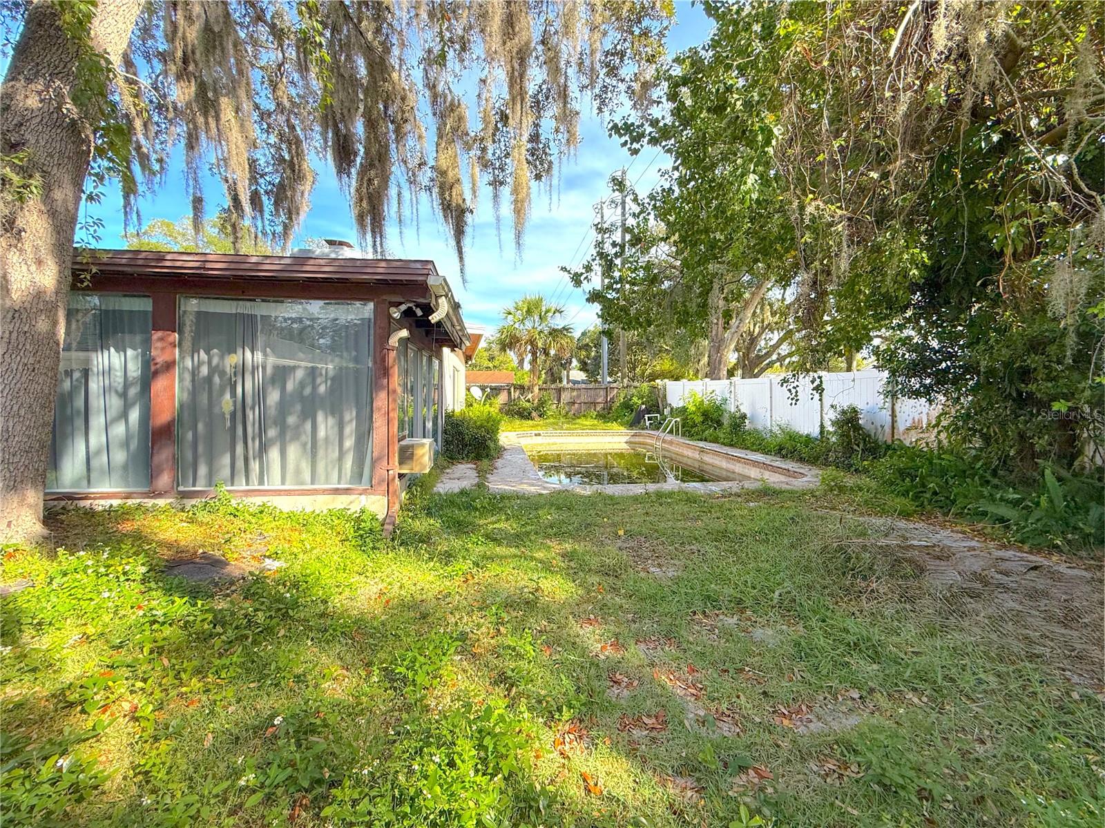 Image 33 of 42 For 2464 Derbyshire Road