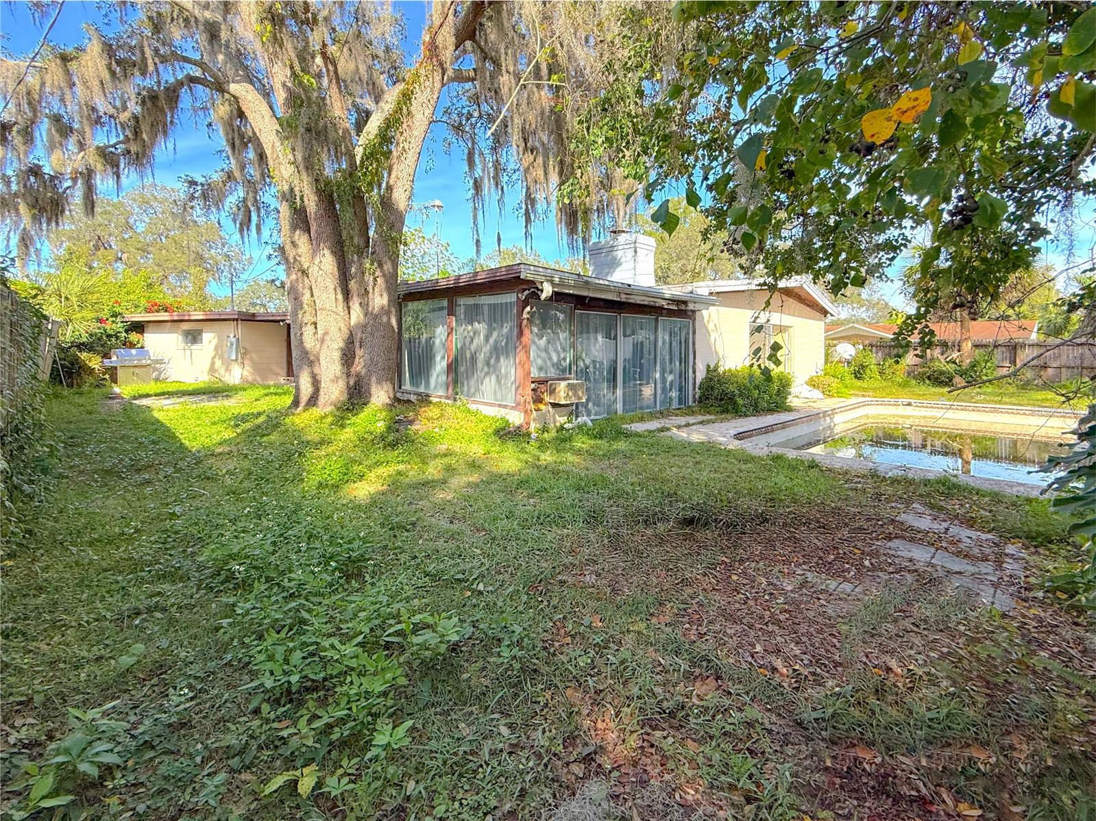 Image 34 of 42 For 2464 Derbyshire Road