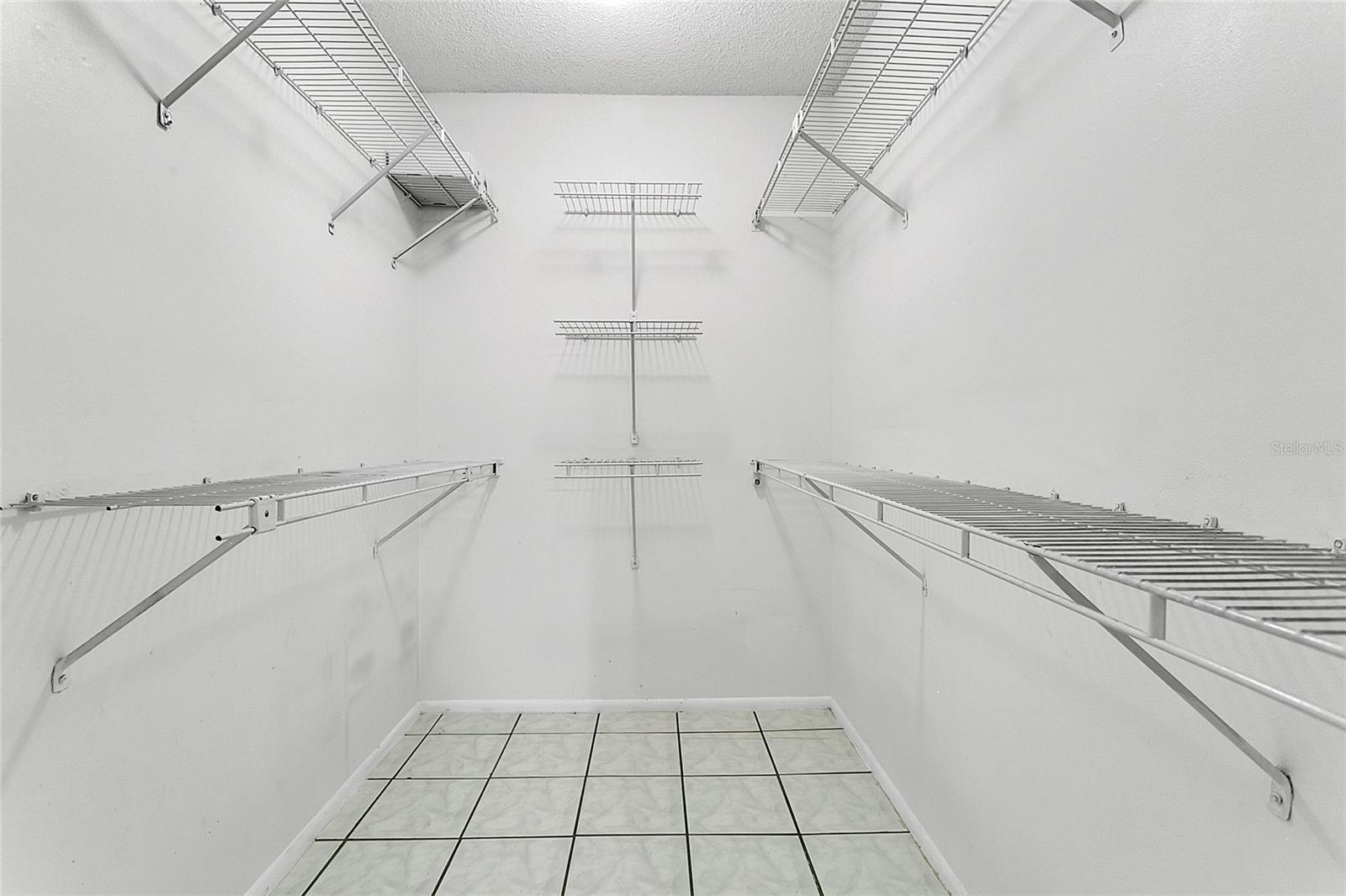 Image 13 of 15 For 305 Northlake Drive 305