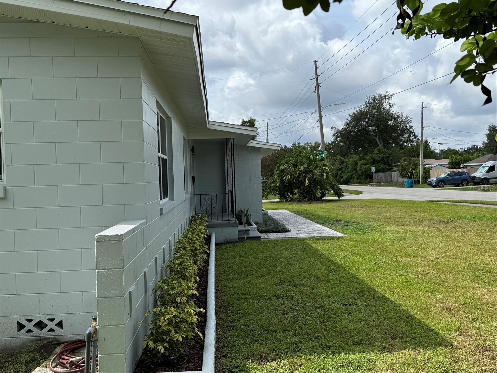 Image 13 of 59 For 631 Crystal Lake Drive