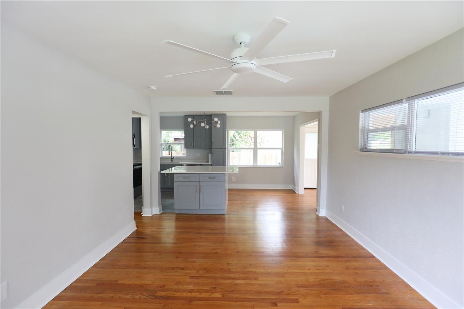 Image 23 of 59 For 631 Crystal Lake Drive