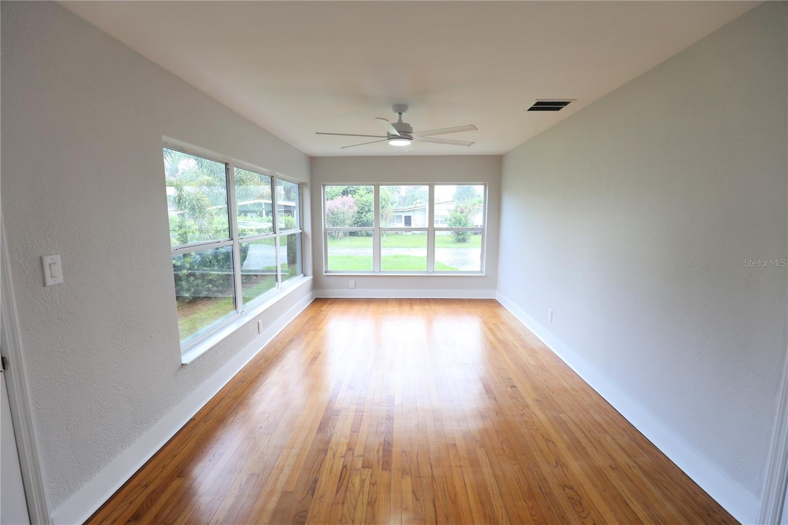 Image 29 of 59 For 631 Crystal Lake Drive