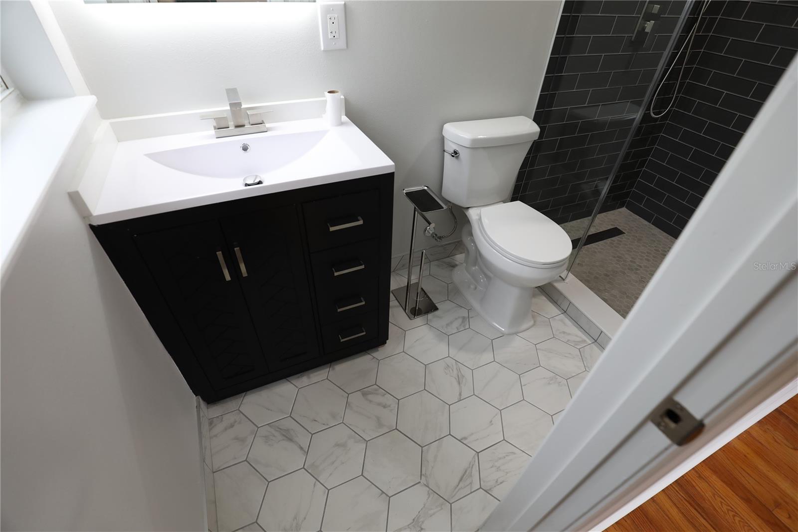 Image 36 of 59 For 631 Crystal Lake Drive