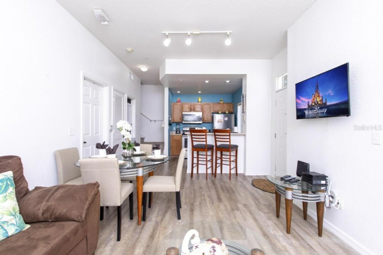 Image 3 of 32 For 2201 San Vitorino Circle 108