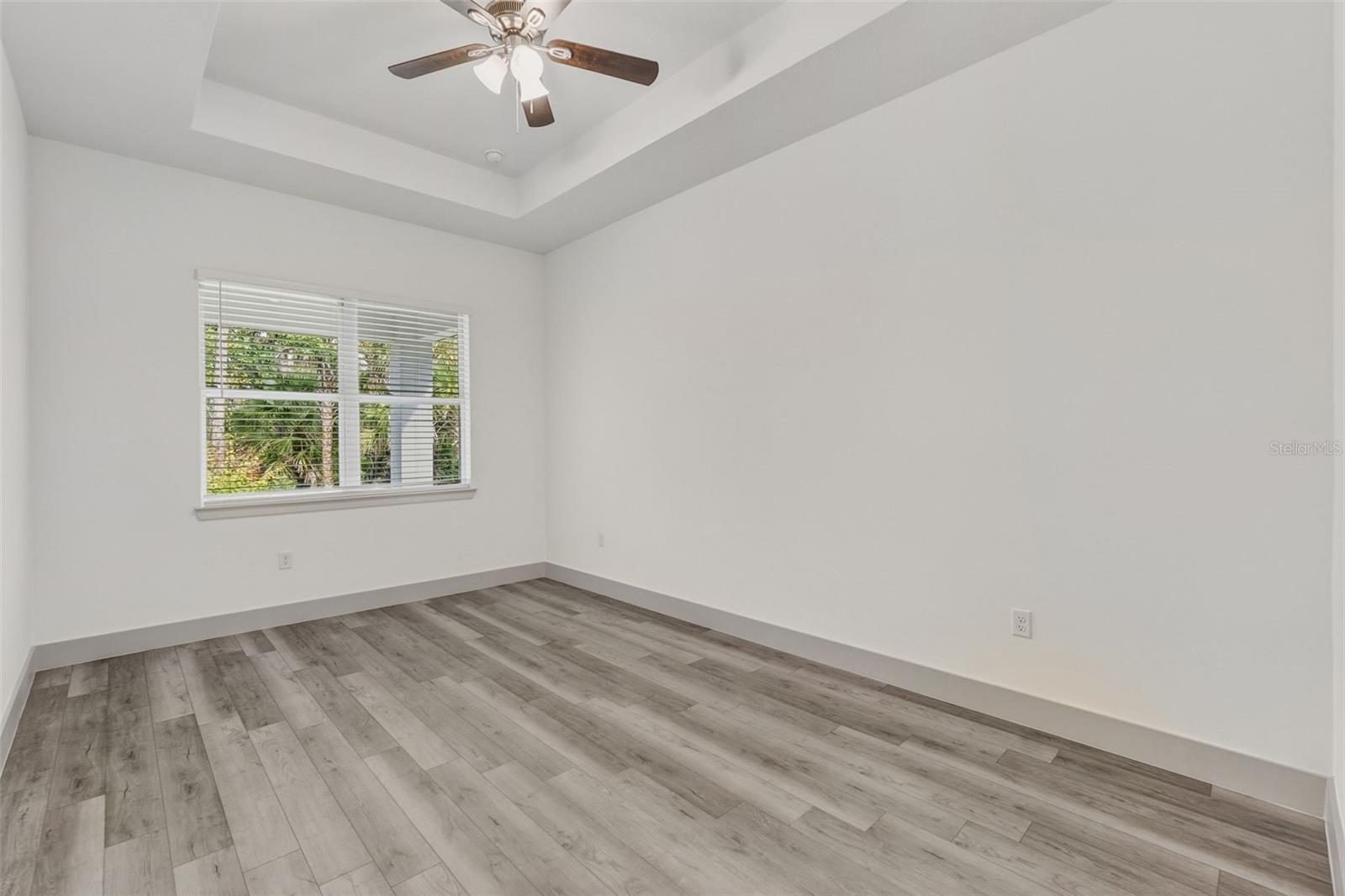 Image 13 of 22 For 18024 Placid Avenue