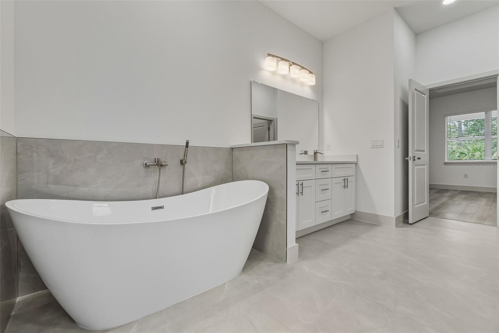 Image 15 of 22 For 18024 Placid Avenue