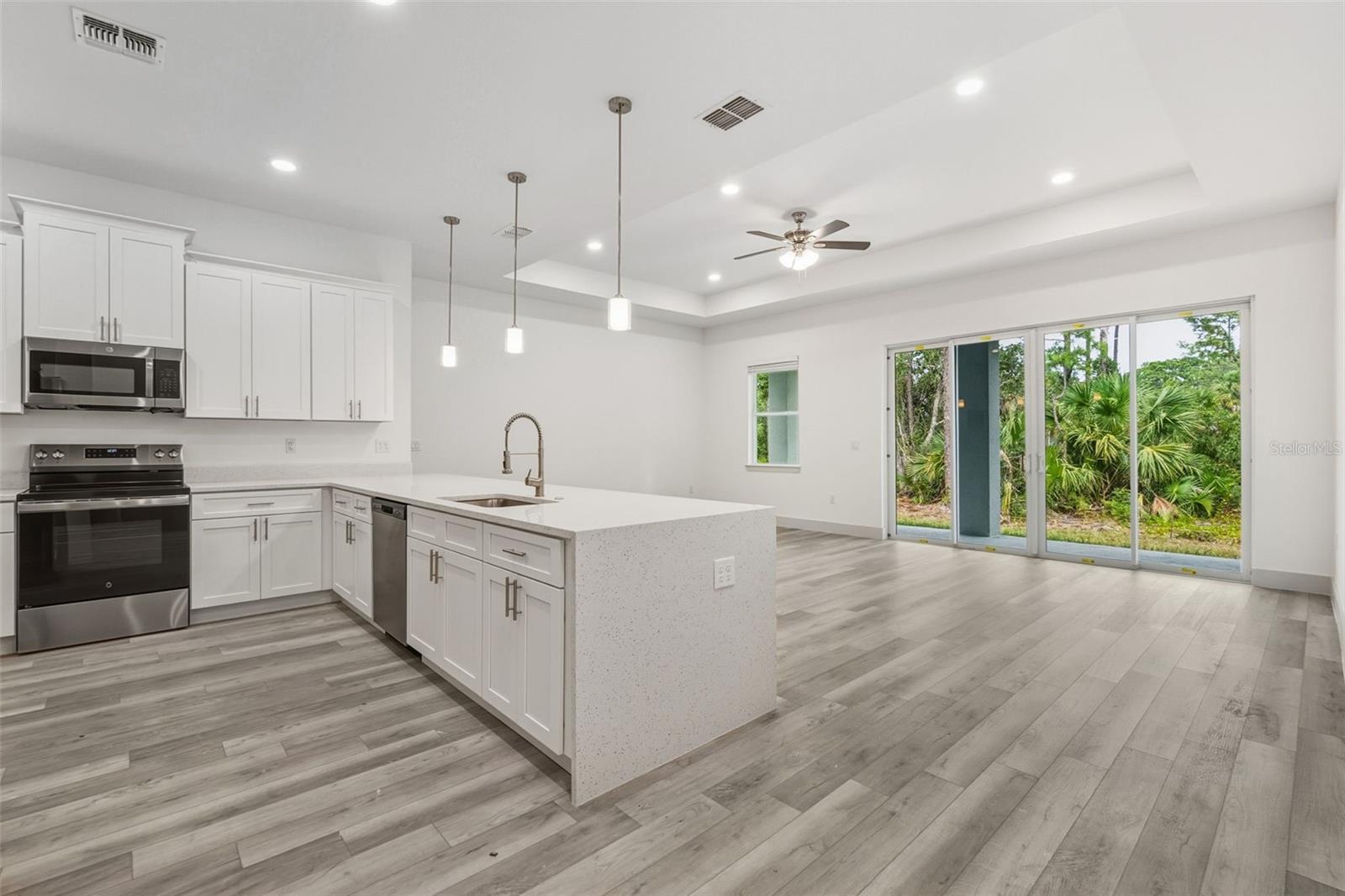 Image 7 of 22 For 18024 Placid Avenue