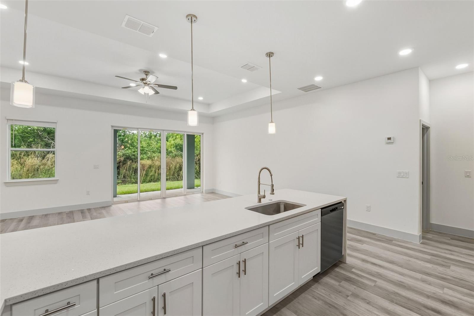 Image 9 of 21 For 558 Rutland Circle