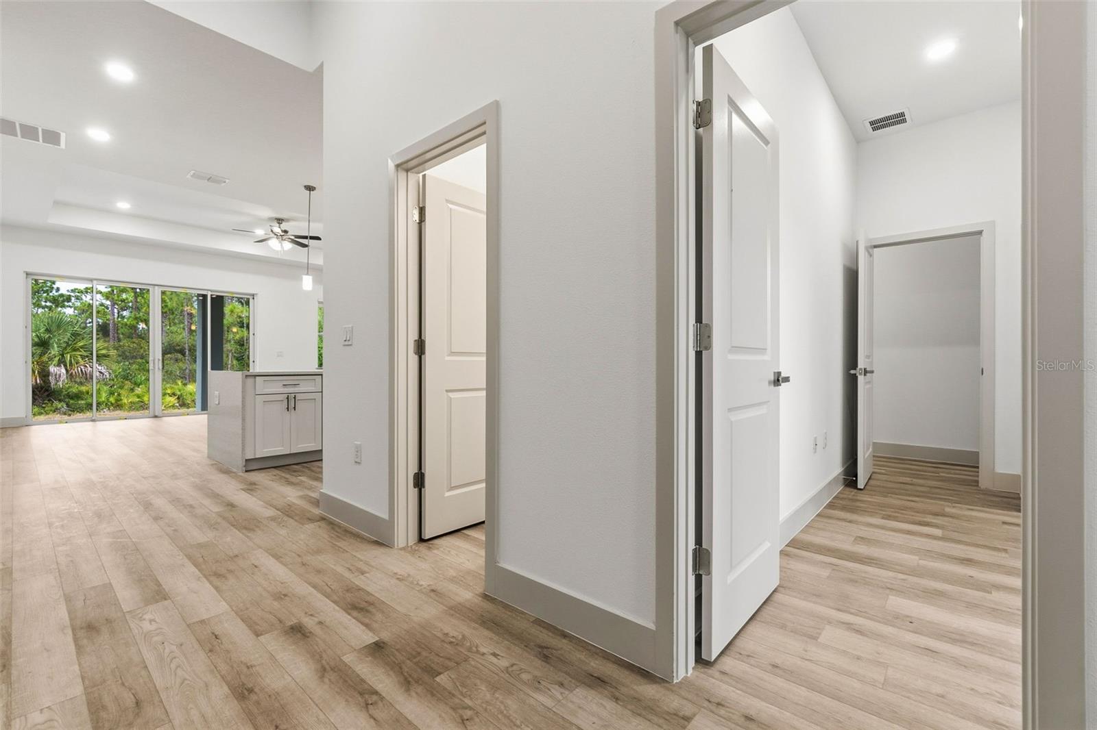 Image 6 of 20 For 23368 Mayville Avenue