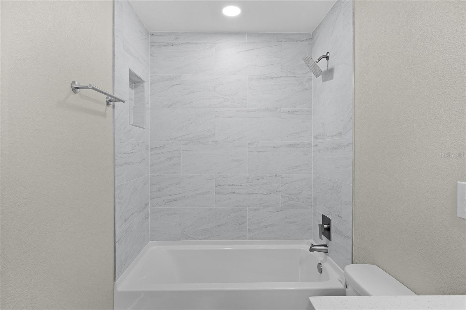 Listing photo id 17 for 9170 Travis Drive