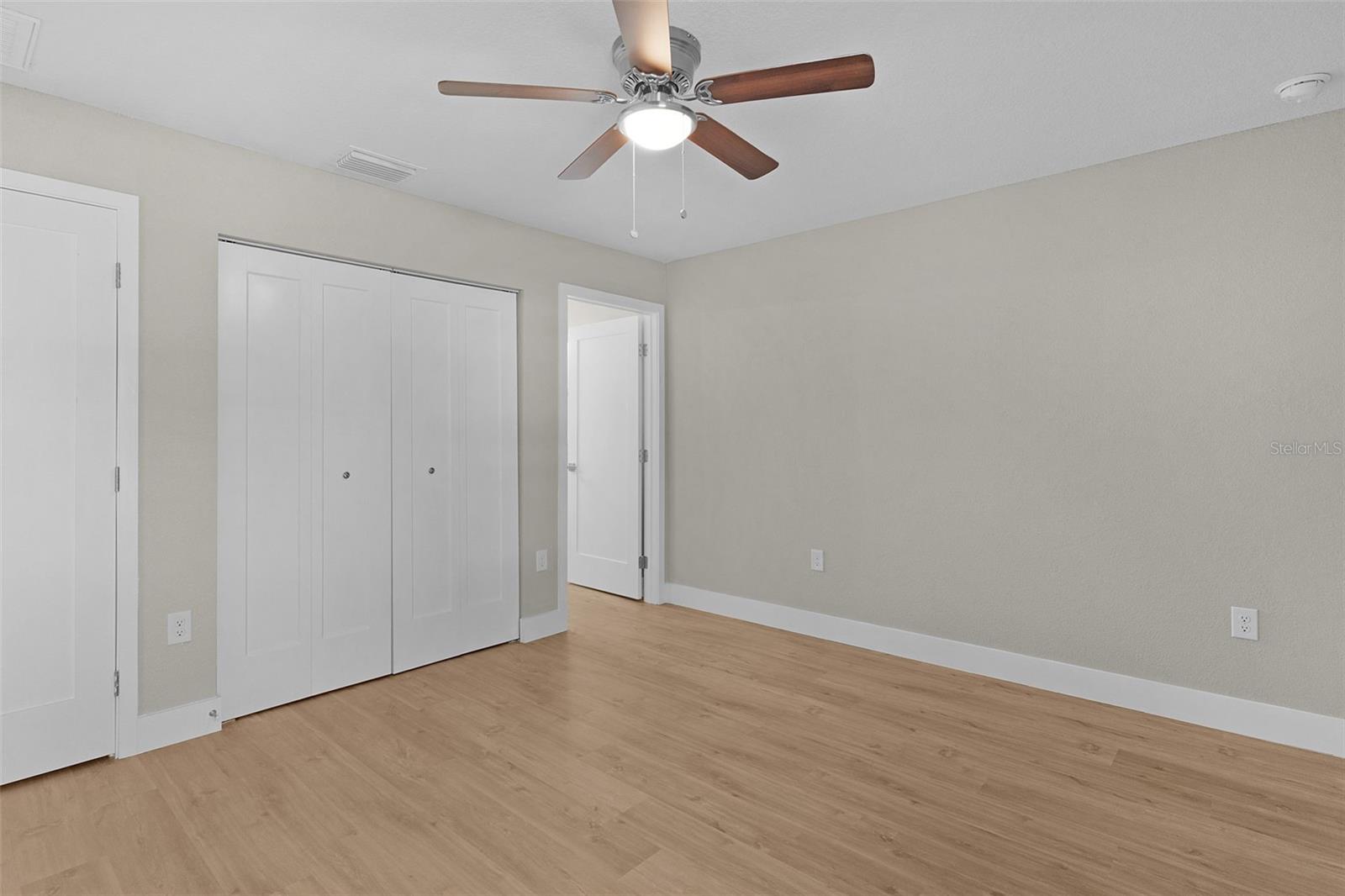 Listing photo id 23 for 9170 Travis Drive