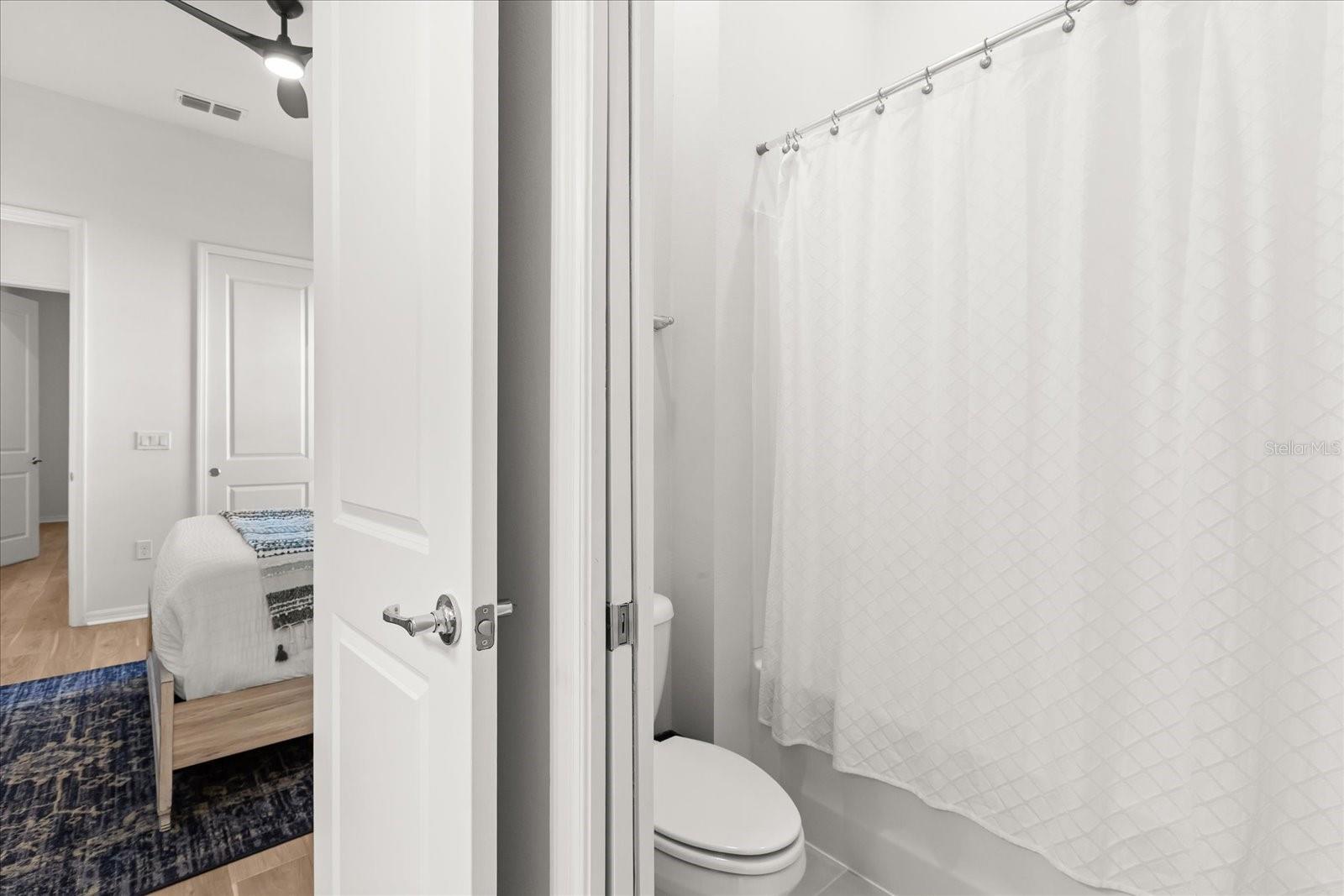 Image 38 of 76 For 4536 Cutwater Drive