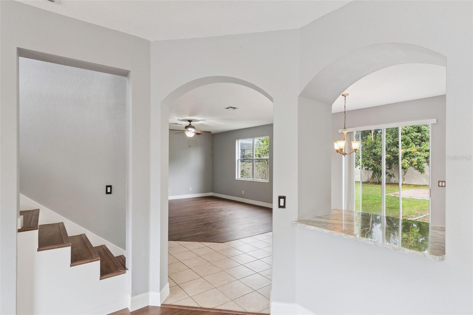 Image 11 of 48 For 5768 Los Palma Vista Drive