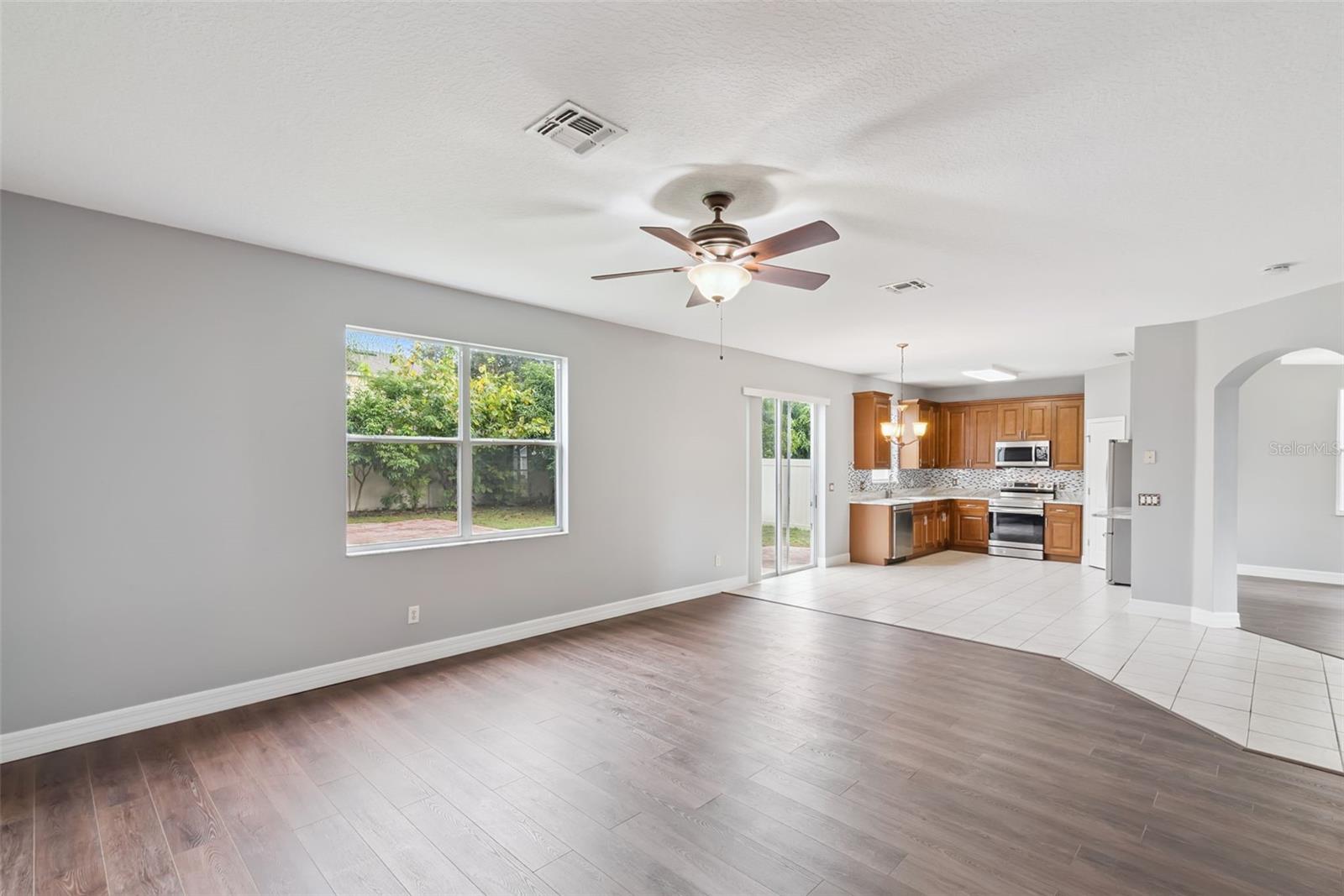 Image 14 of 48 For 5768 Los Palma Vista Drive