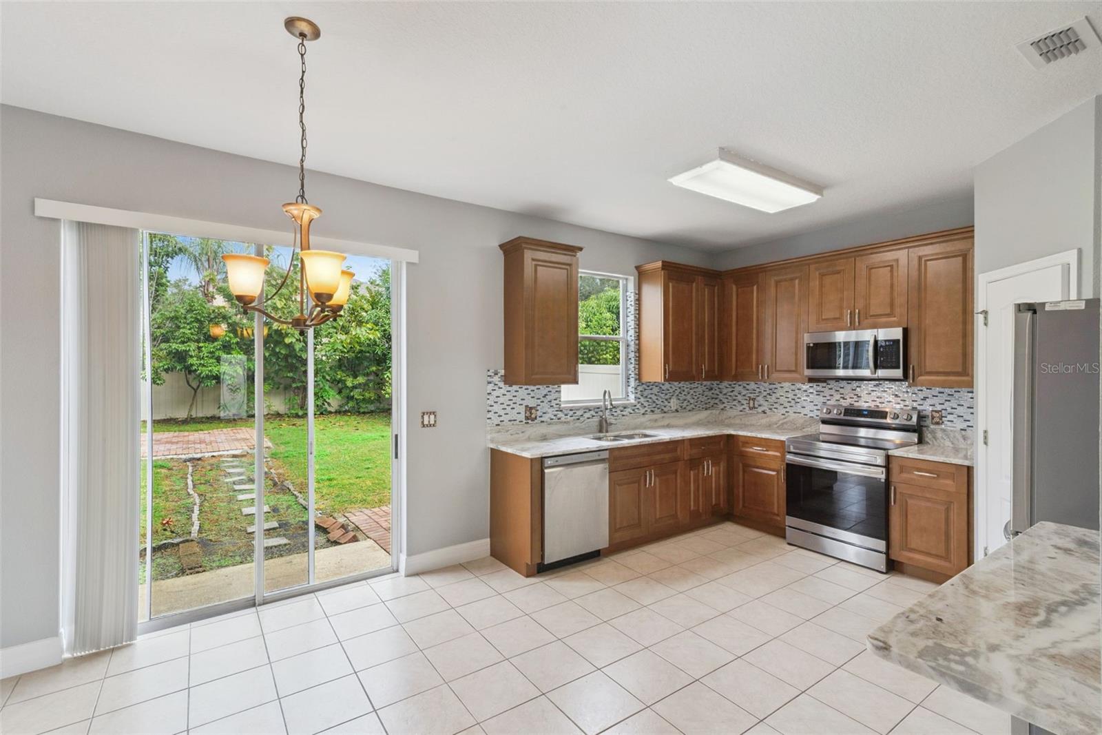 Image 18 of 48 For 5768 Los Palma Vista Drive