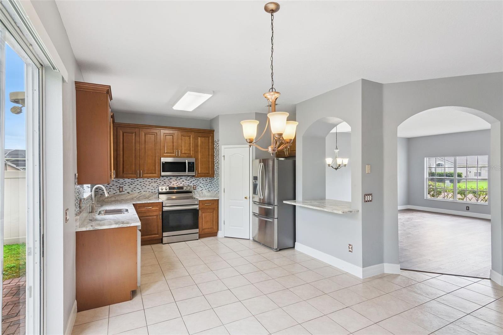 Image 19 of 48 For 5768 Los Palma Vista Drive