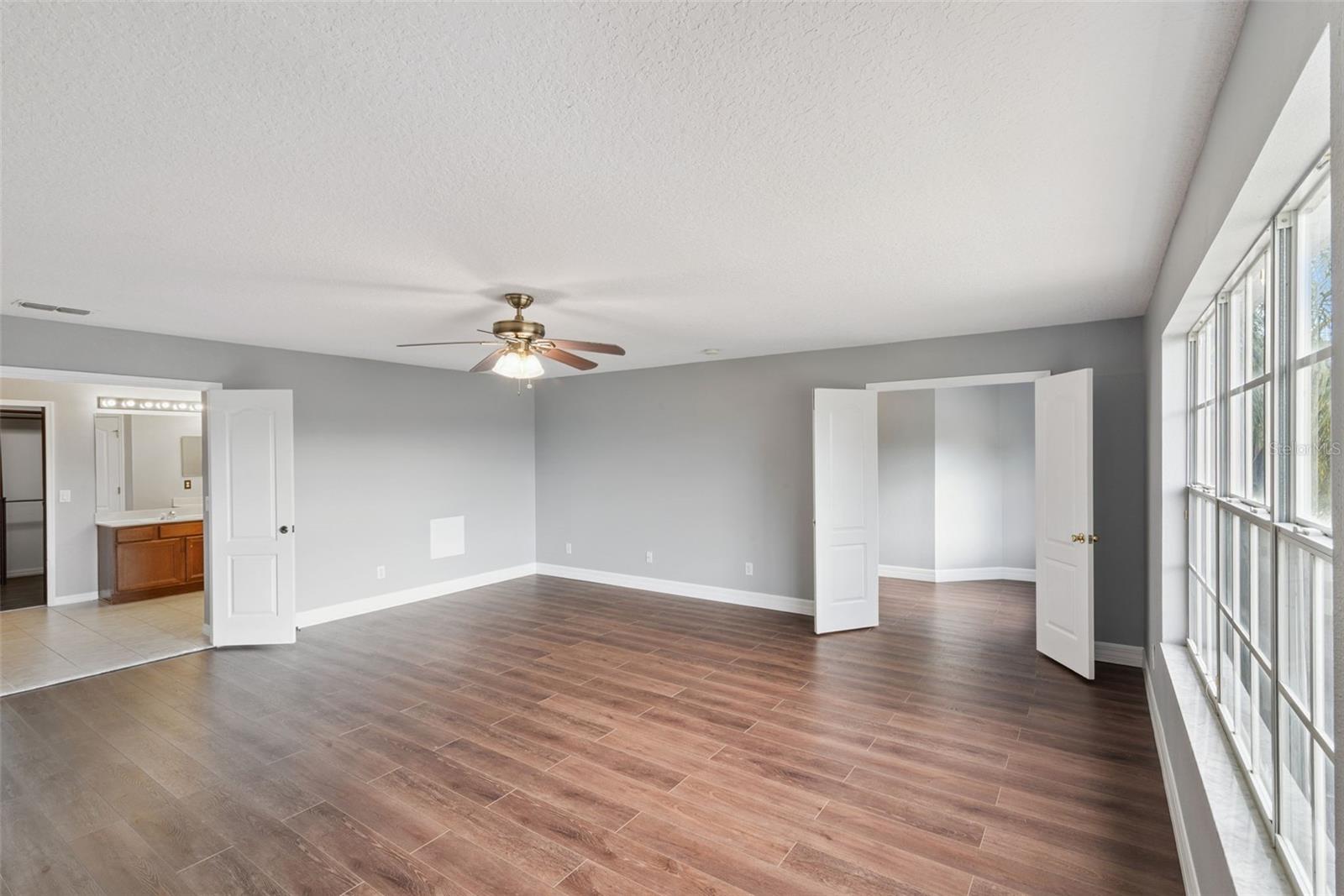 Image 25 of 48 For 5768 Los Palma Vista Drive