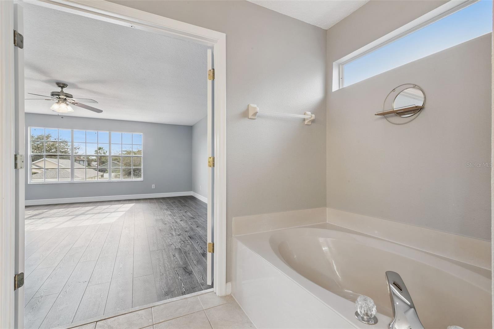 Image 29 of 48 For 5768 Los Palma Vista Drive