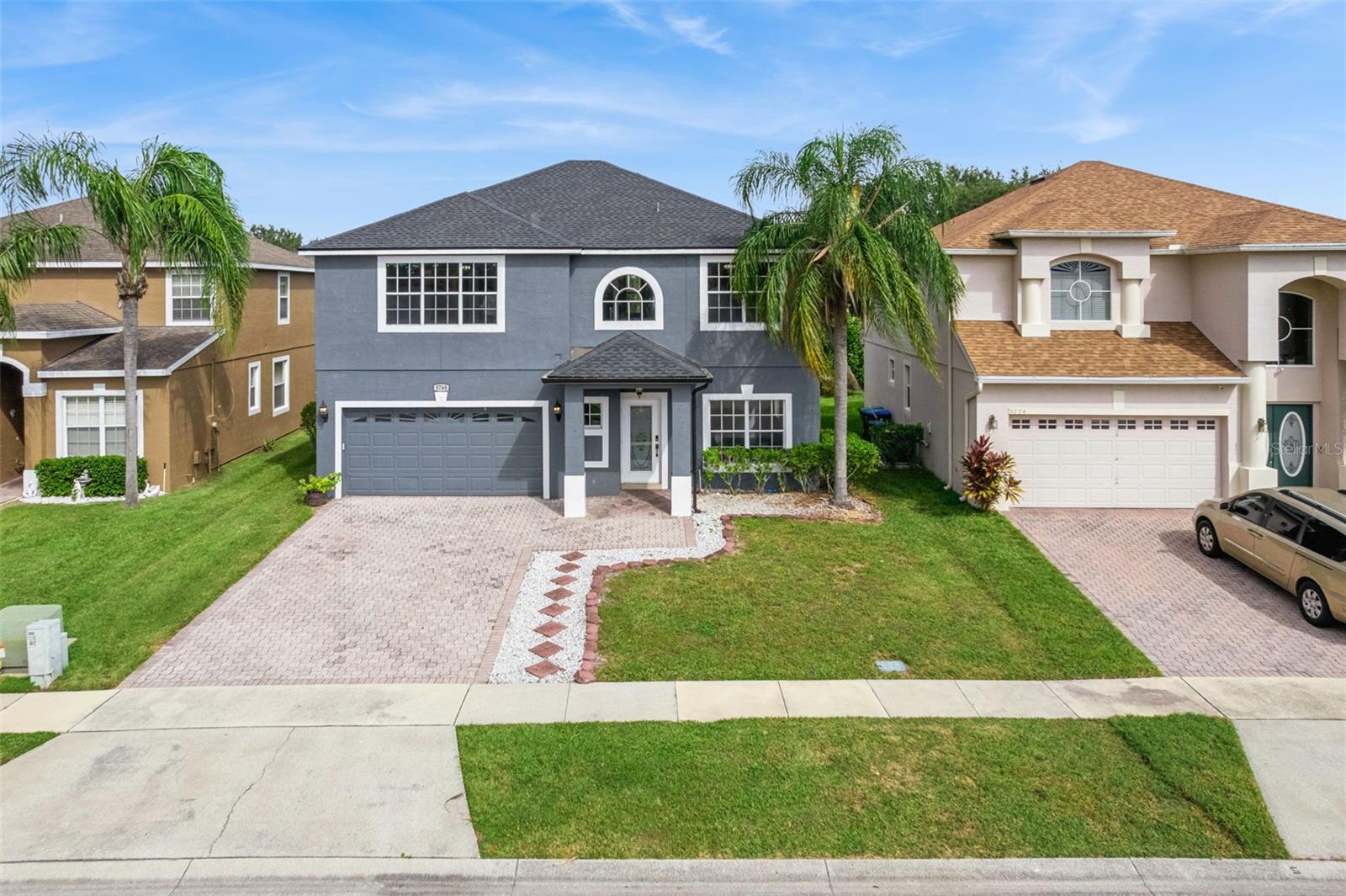 Image 3 of 48 For 5768 Los Palma Vista Drive