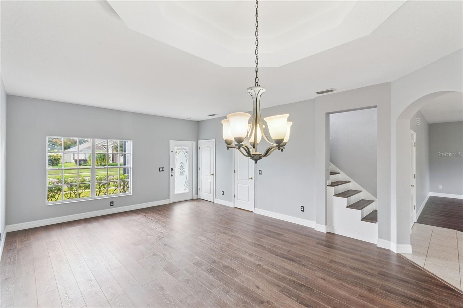 Image 5 of 48 For 5768 Los Palma Vista Drive