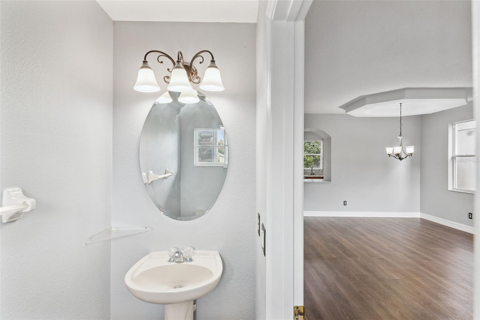 Image 7 of 48 For 5768 Los Palma Vista Drive