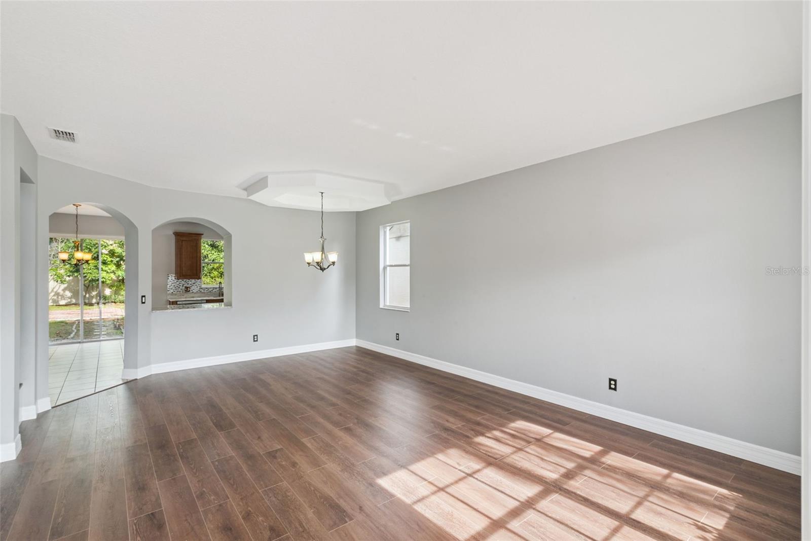 Image 9 of 48 For 5768 Los Palma Vista Drive