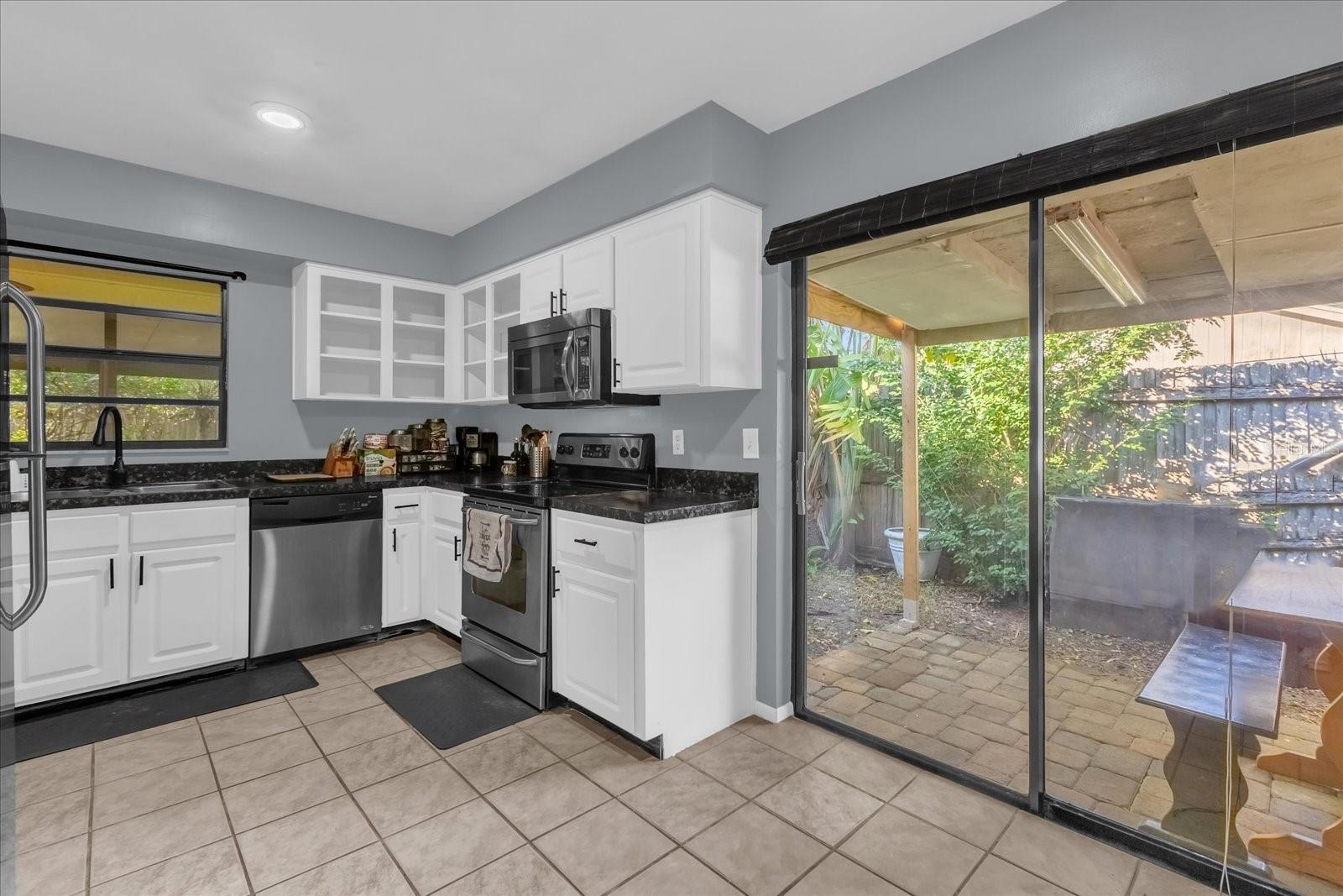 Image 14 of 55 For 2891 Sunbranch Drive