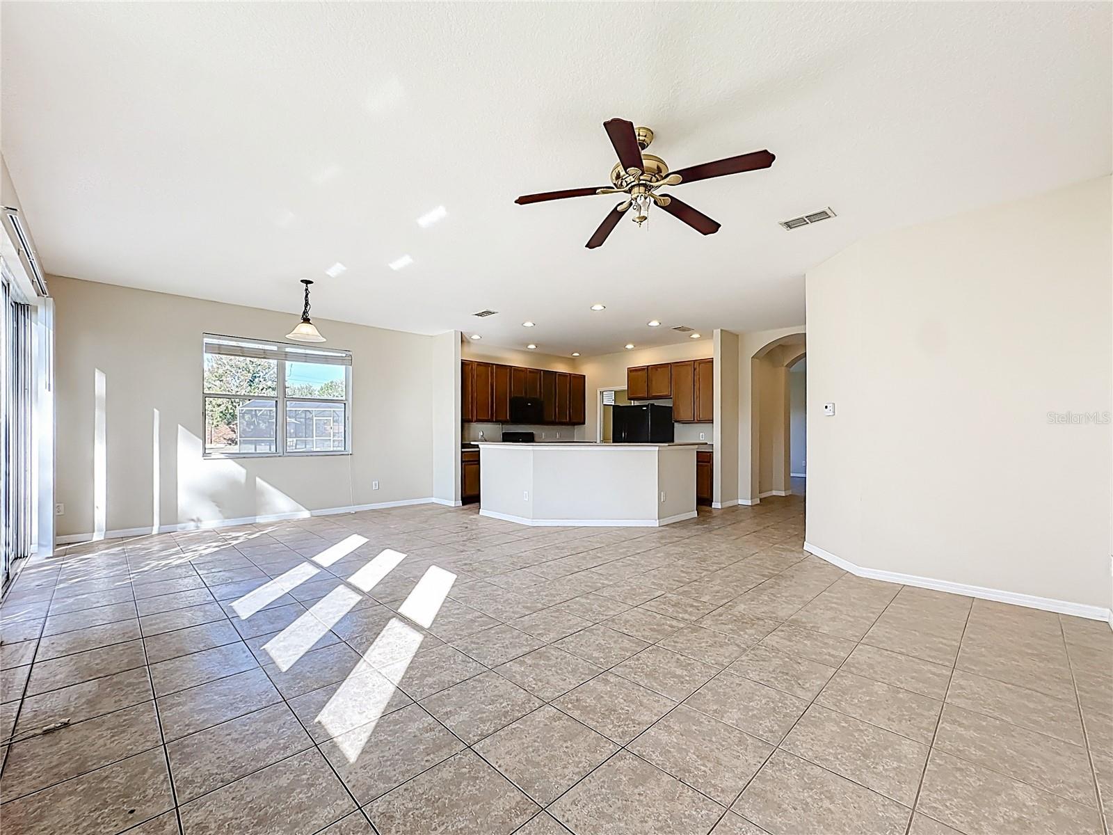 Image 21 of 50 For 9157 Leeland Archer Boulevard