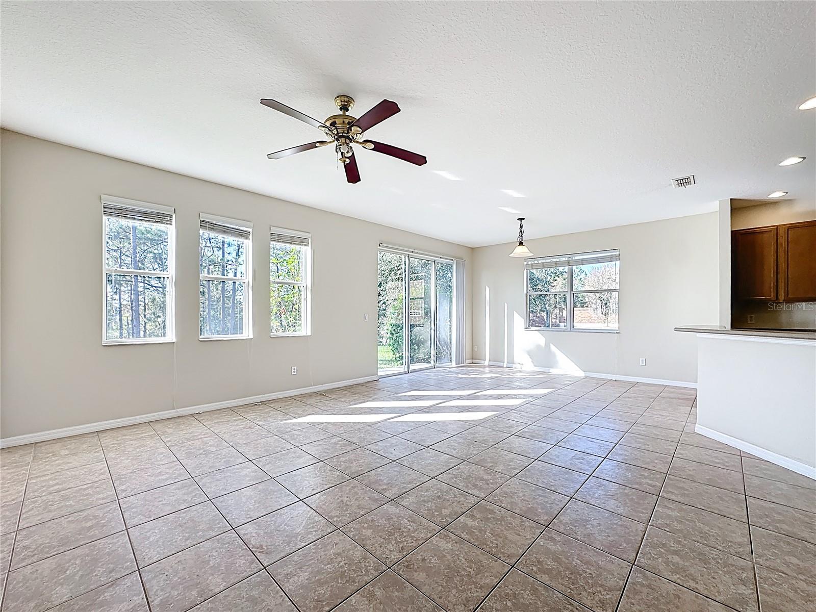 Image 22 of 50 For 9157 Leeland Archer Boulevard