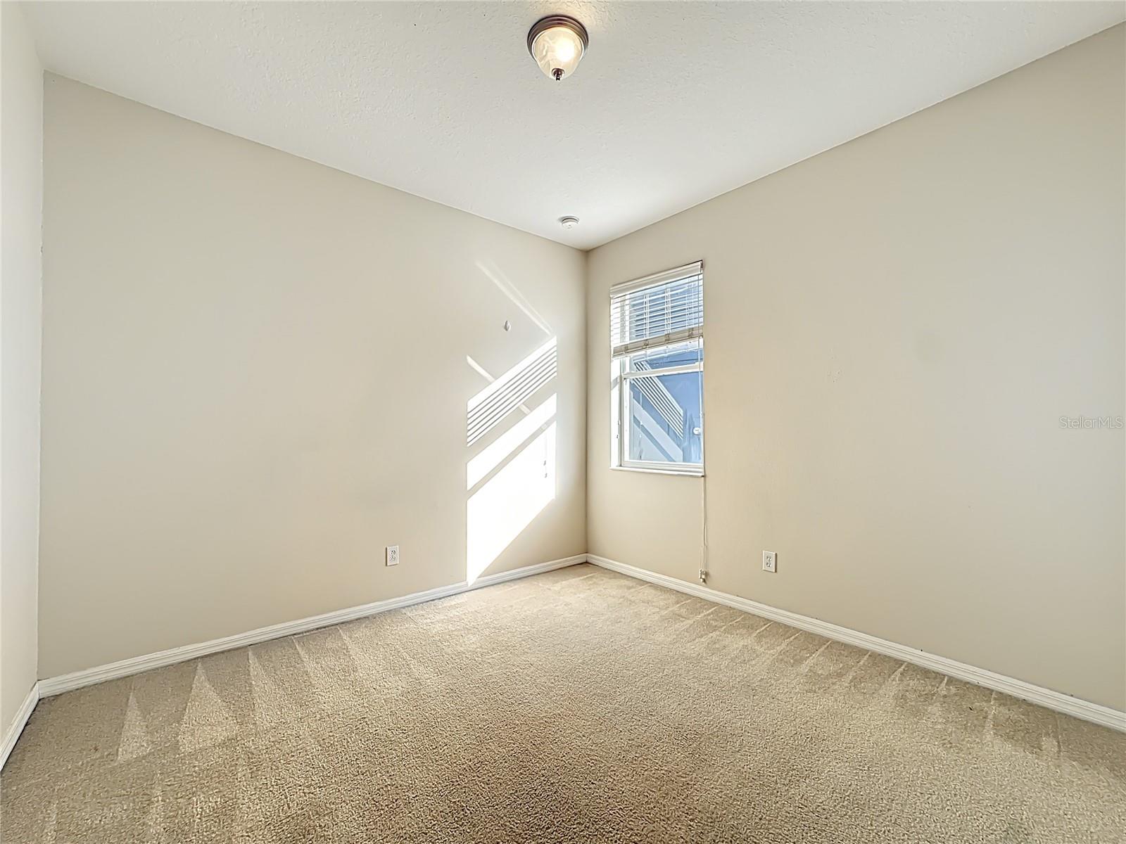 Image 26 of 50 For 9157 Leeland Archer Boulevard