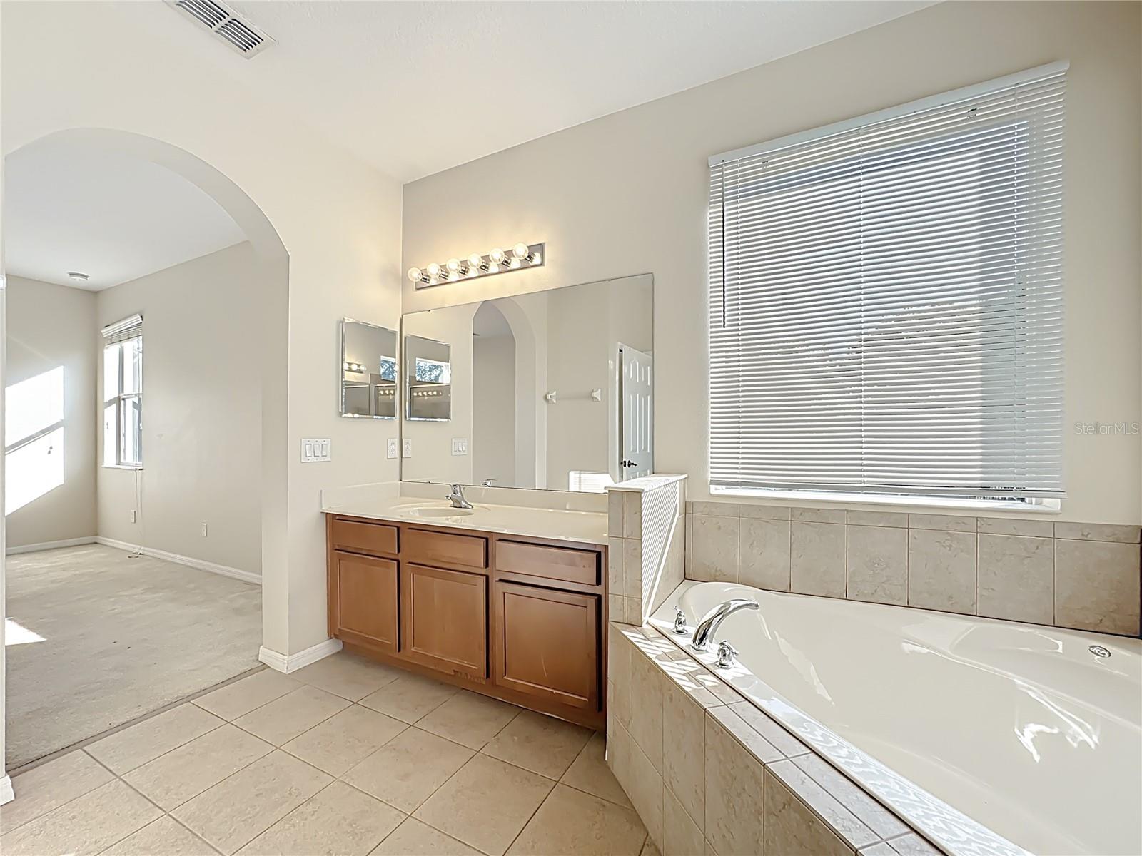 Image 44 of 50 For 9157 Leeland Archer Boulevard