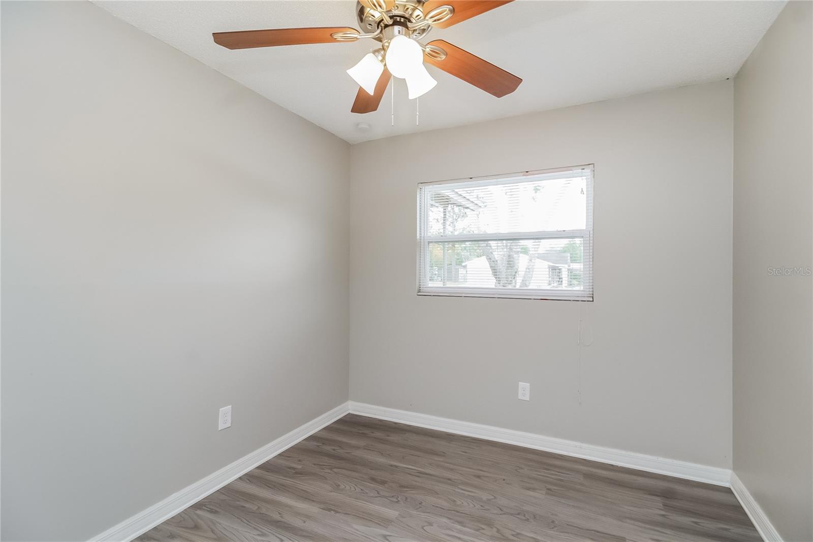 Image 13 of 16 For 125 Yale Drive