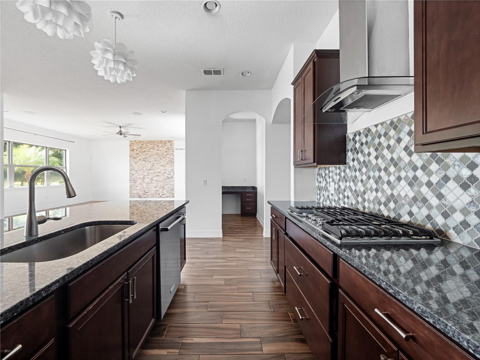 Image 10 of 39 For 11346 Lemon Lake Boulevard