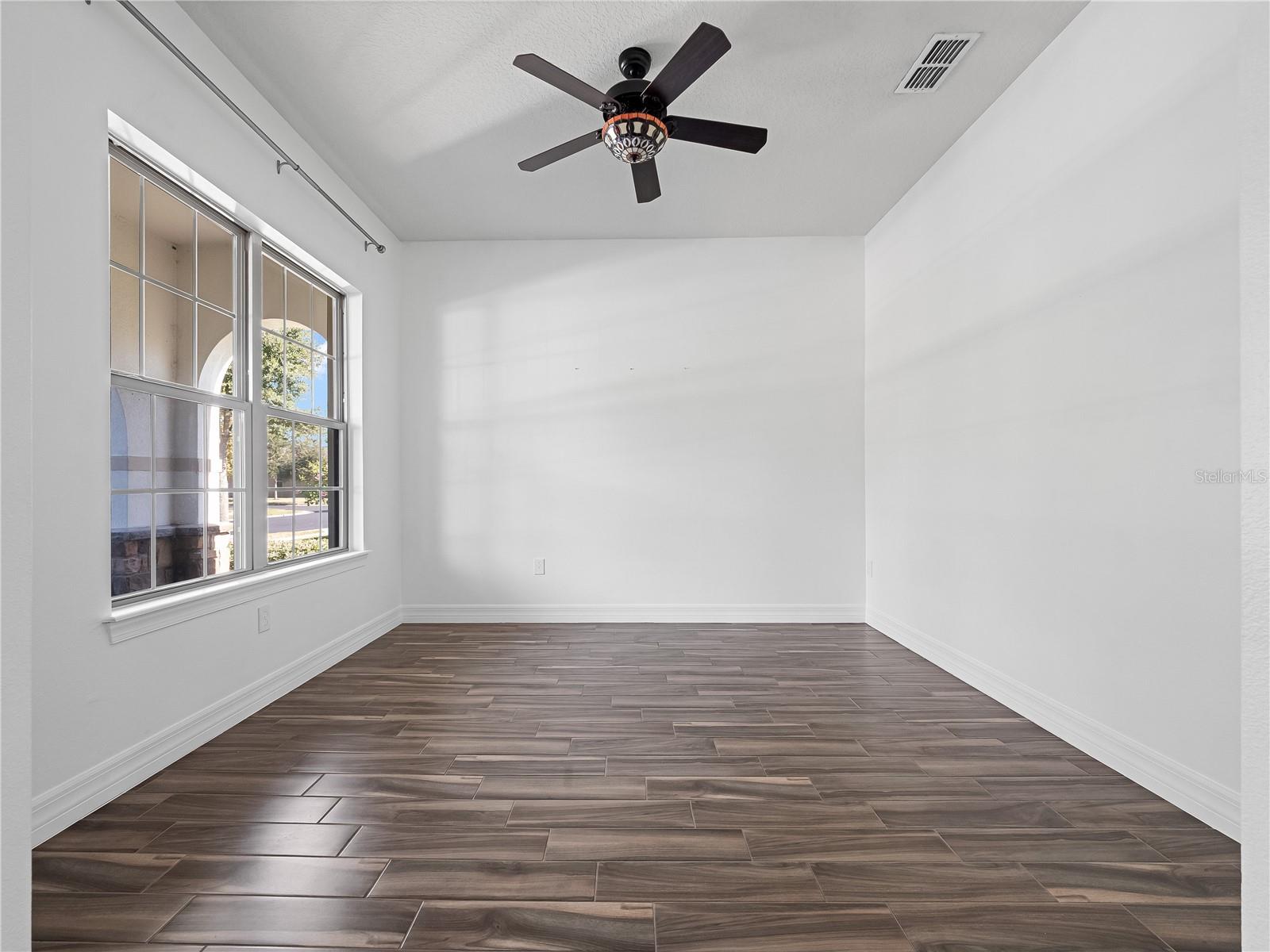 Image 12 of 39 For 11346 Lemon Lake Boulevard