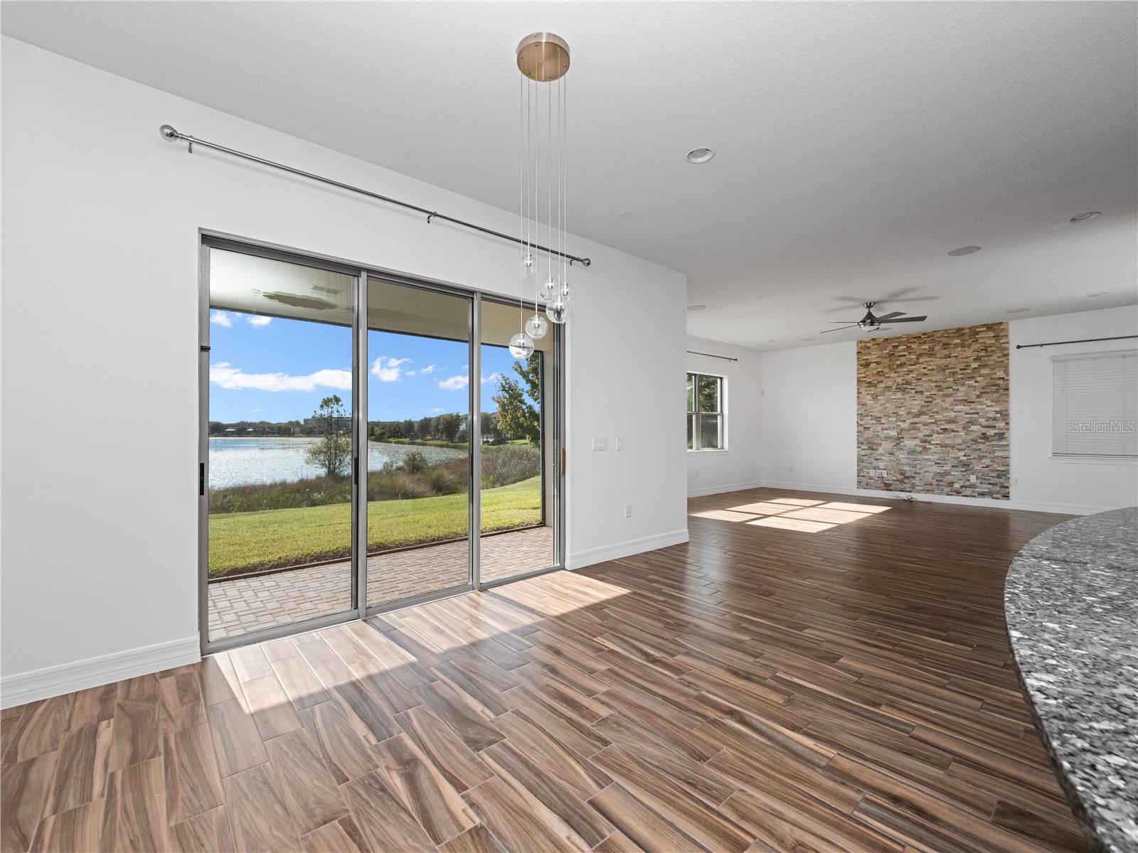 Image 15 of 39 For 11346 Lemon Lake Boulevard