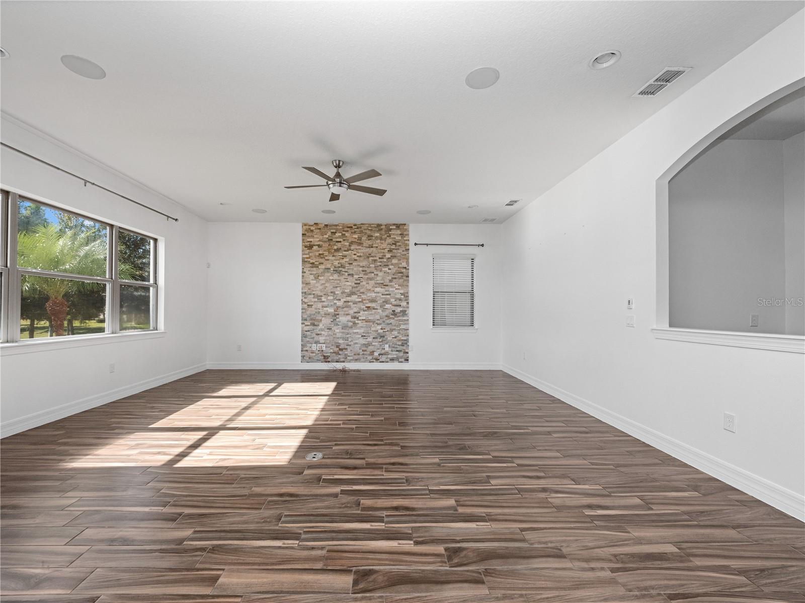 Image 18 of 39 For 11346 Lemon Lake Boulevard