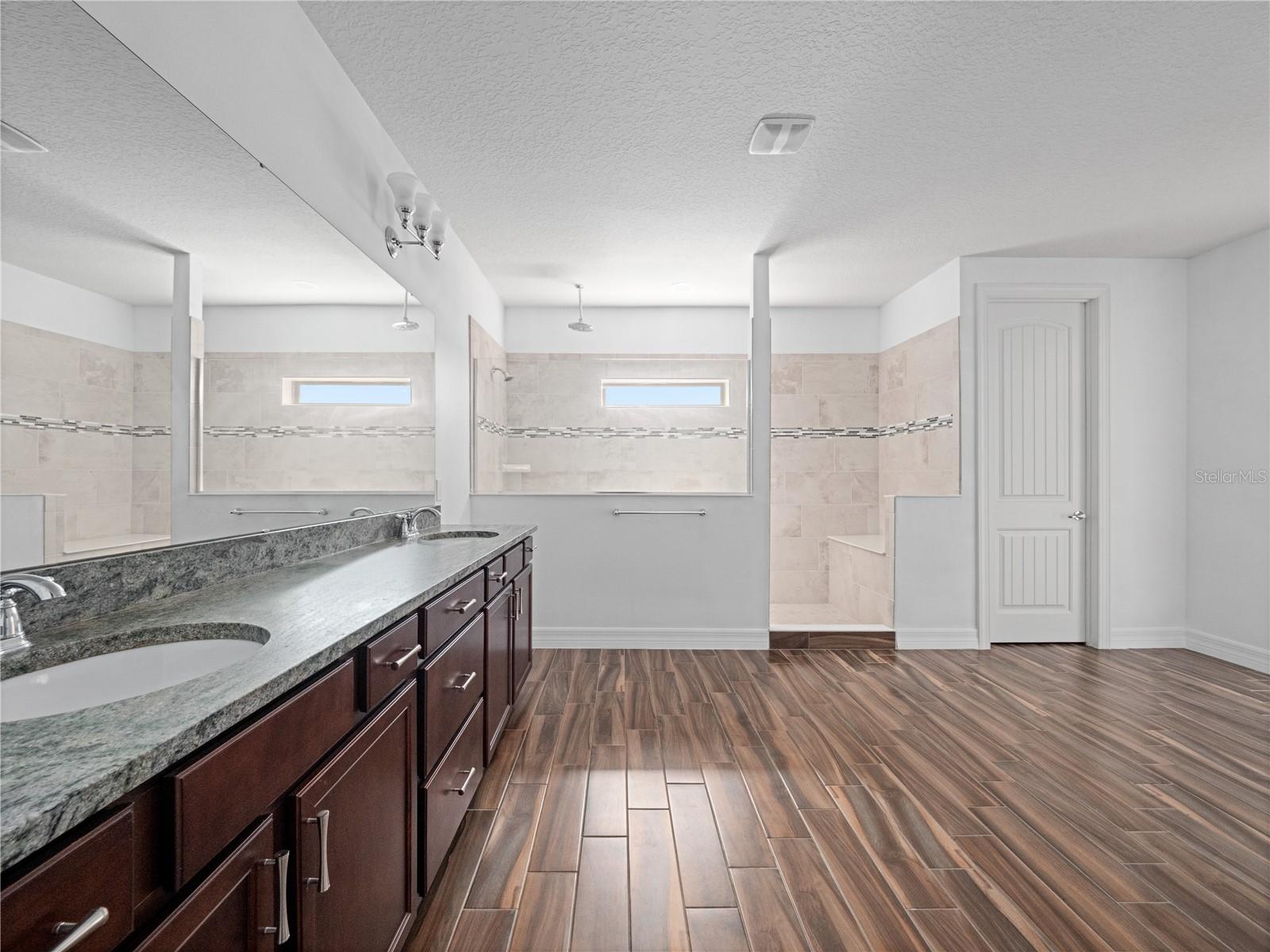 Image 27 of 39 For 11346 Lemon Lake Boulevard