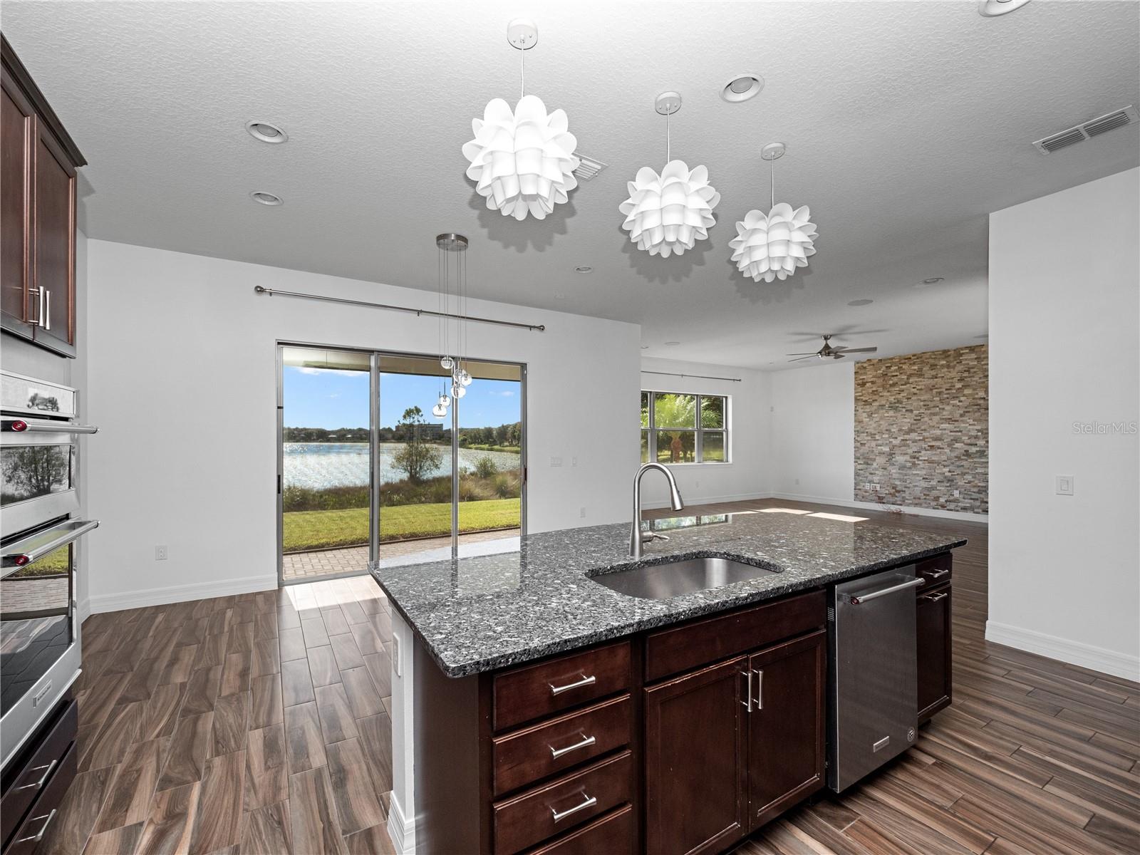 Image 6 of 39 For 11346 Lemon Lake Boulevard