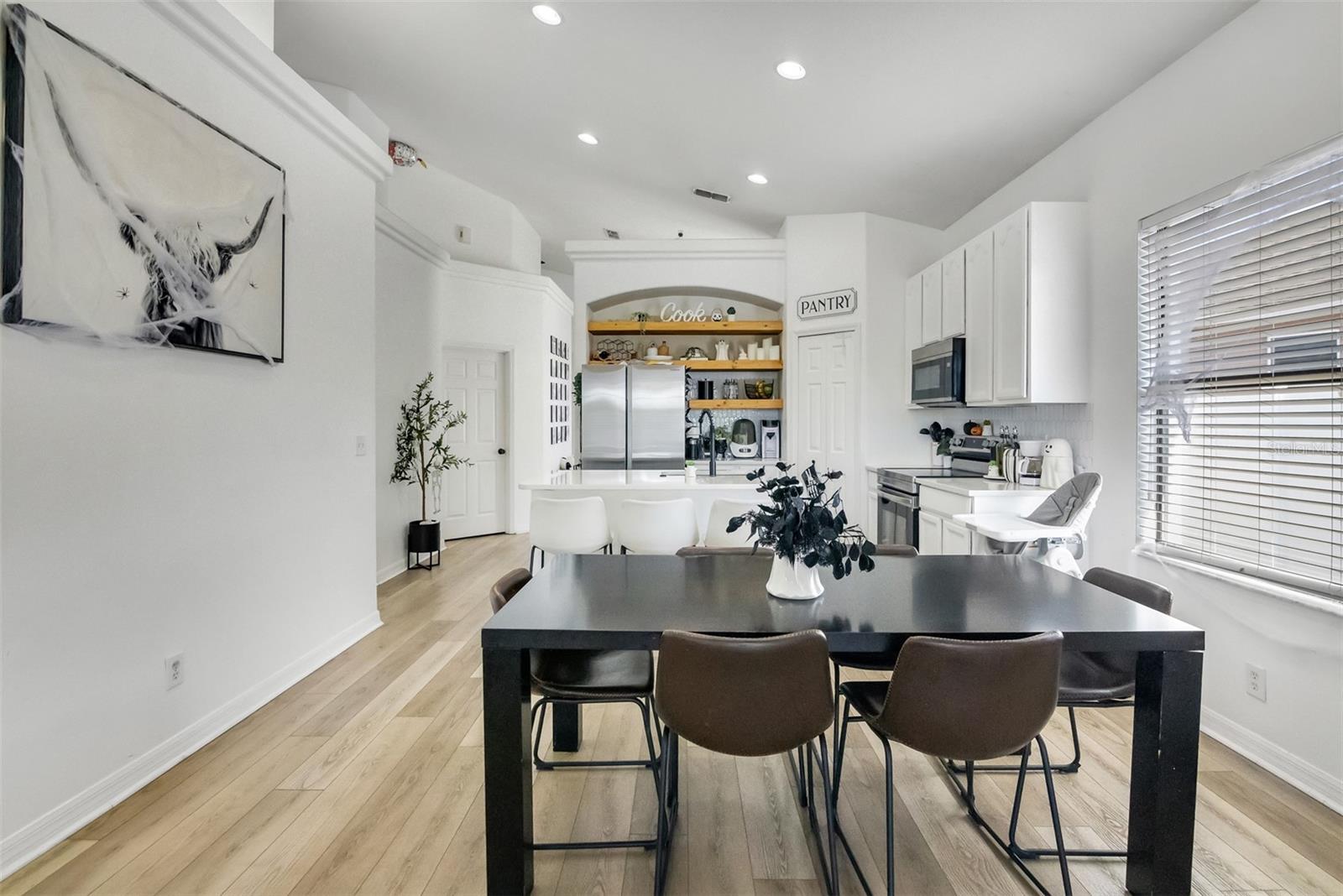 Image 16 of 27 For 907 Bridgeford Crossing Boulevard