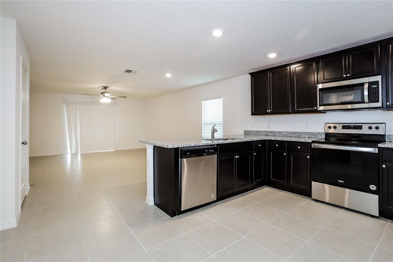 Image 4 of 16 For 1674 Hideaway Flat Street