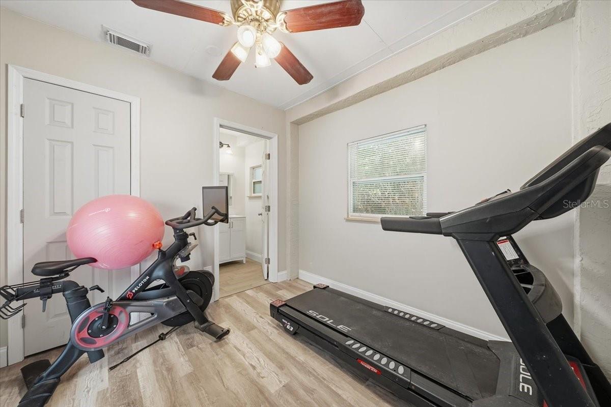 Image 22 of 36 For 1103 3rd Street