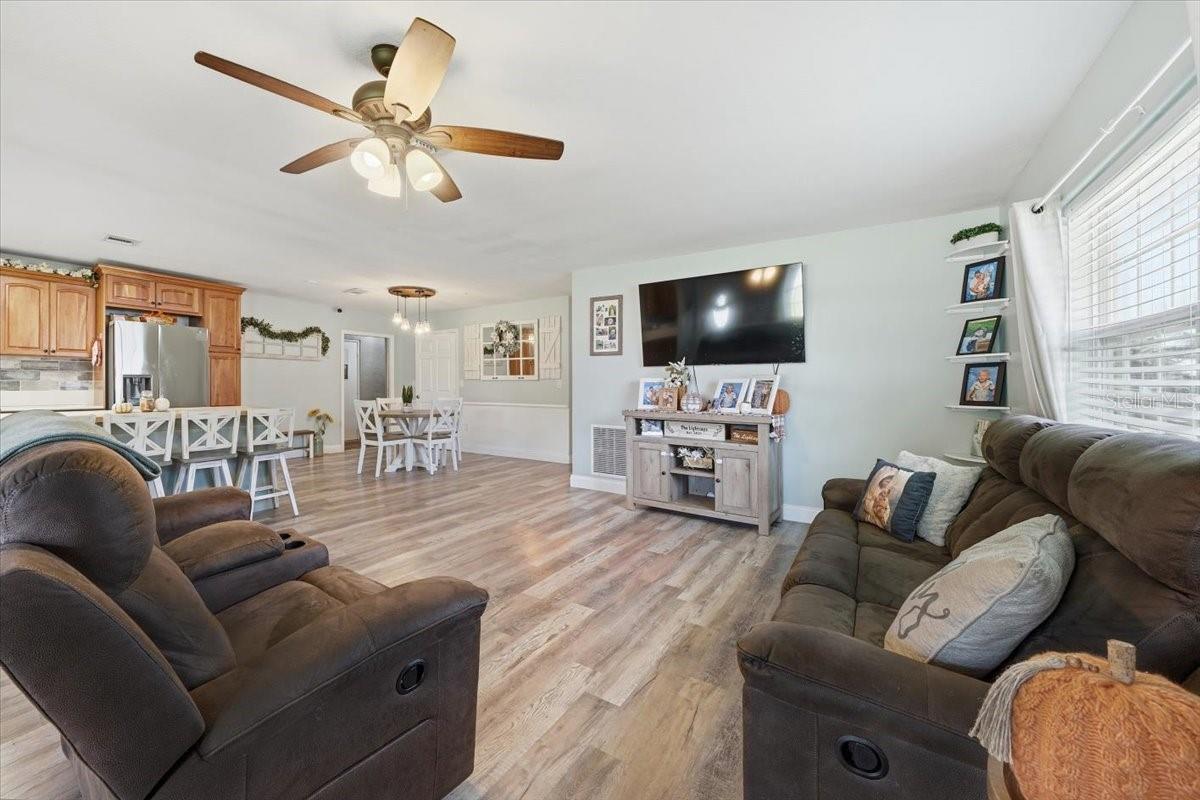 Image 5 of 36 For 1103 3rd Street