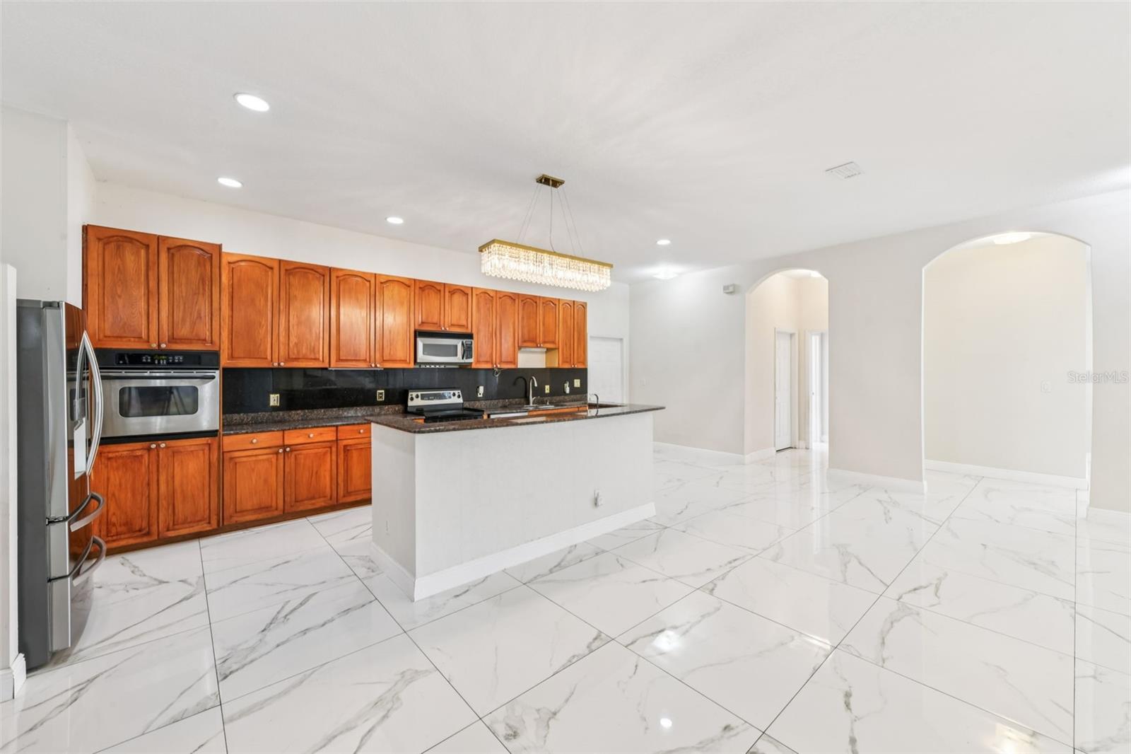 Image 10 of 49 For 6031 Bancroft Boulevard