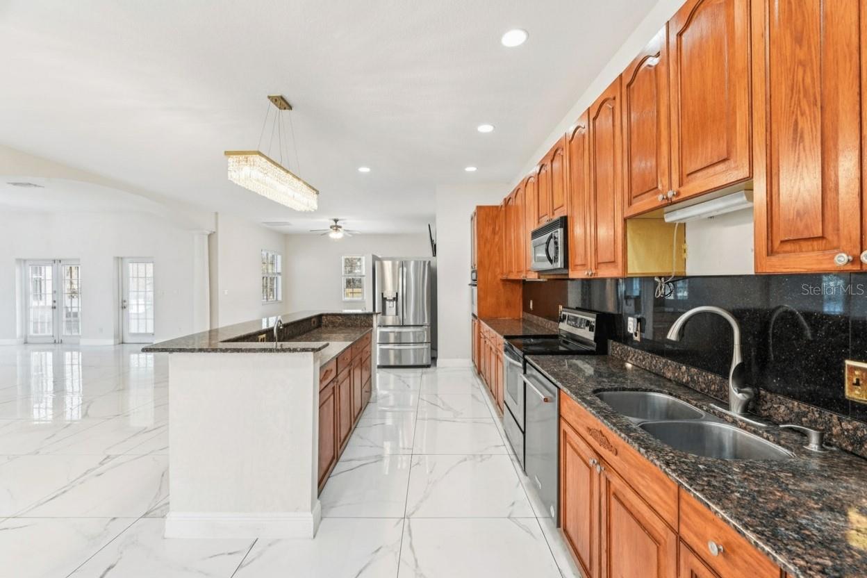 Image 11 of 49 For 6031 Bancroft Boulevard